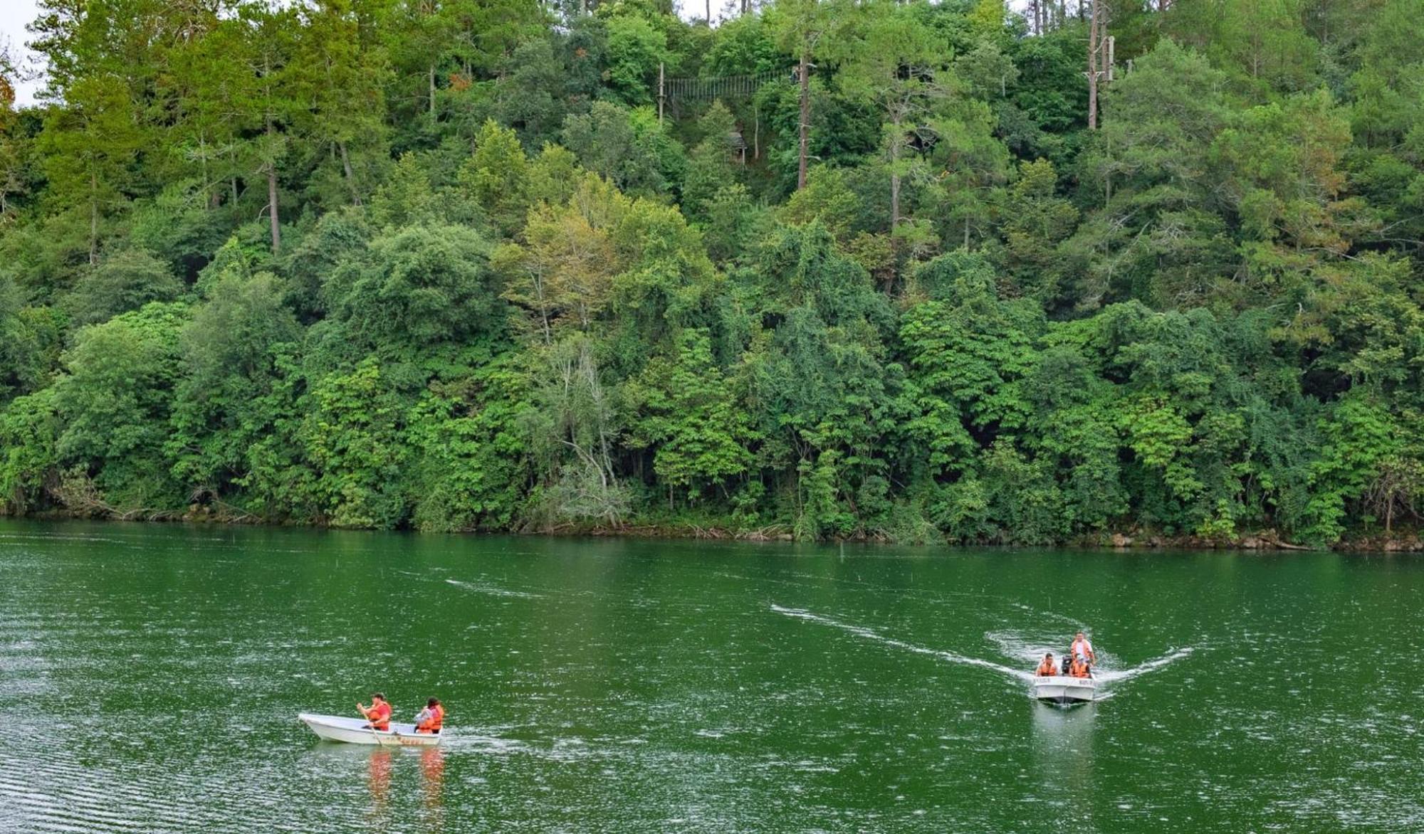 Zirahuen Forest And Resort Exterior photo